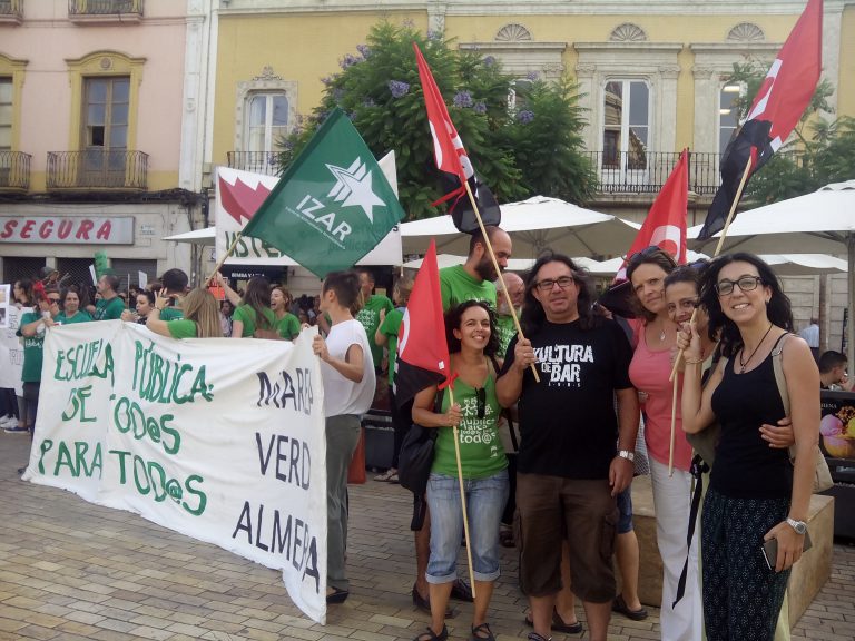 CGT estuvo en la calle con cerca de 300 manifestantes en Almeria