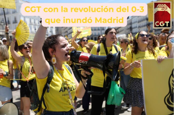 Trabajadoras de las escuelas infantiles de Andalucía y de todo el Estado marchan por la calle Atocha hacia el centro de Madrid en la histórica manifestación del 23 de mayo por la dignidad del ciclo 0-3 años.
